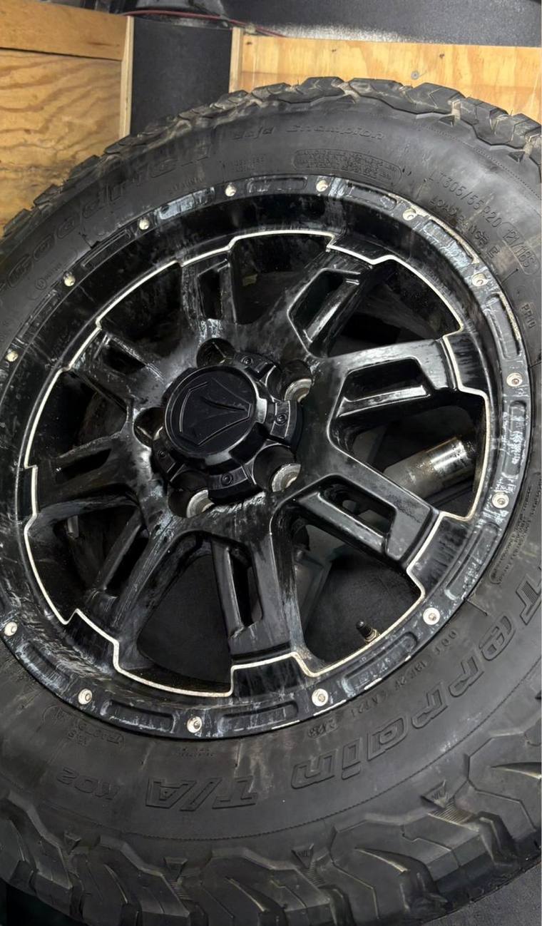 Off-Road Truck wheel before repair