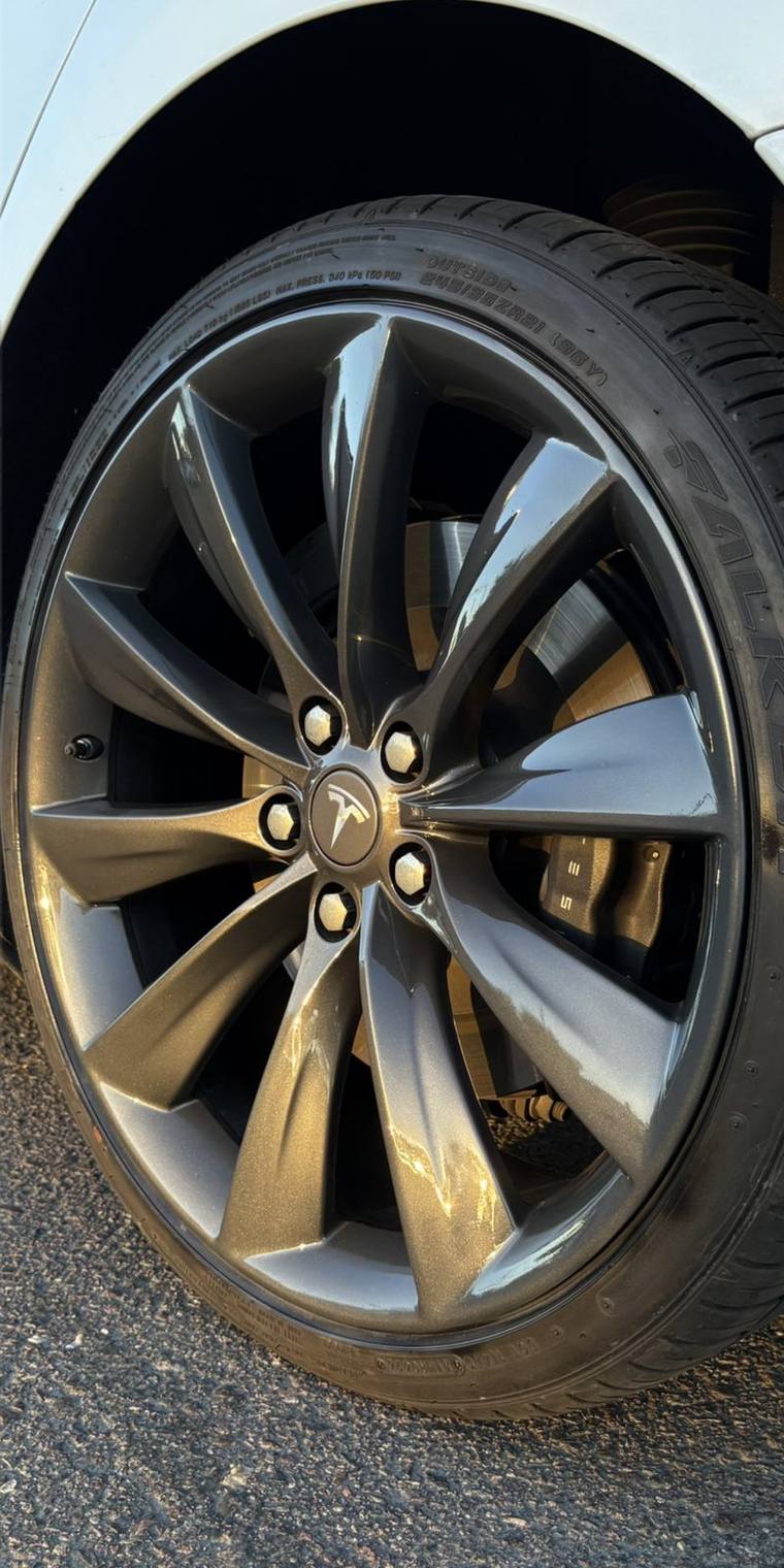 Tesla wheel after repair