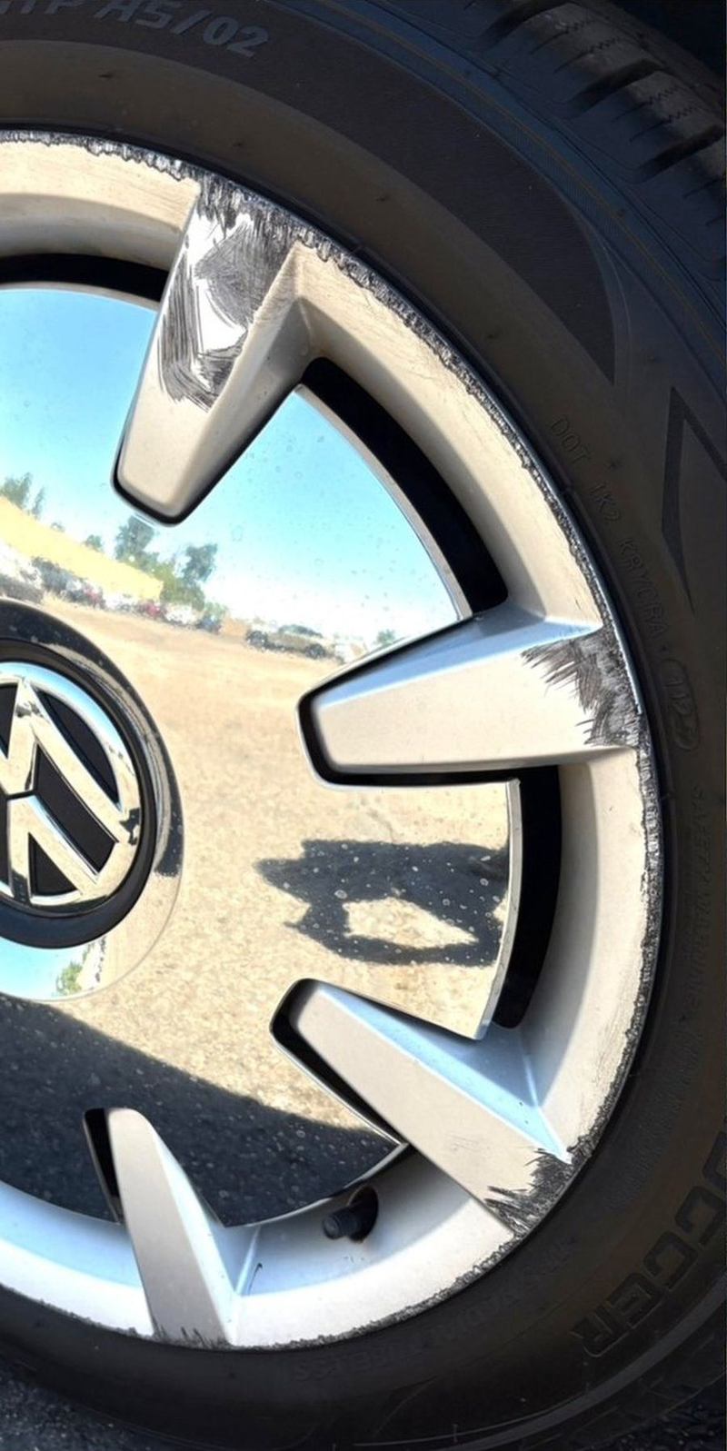 Volkswagen wheel before repair