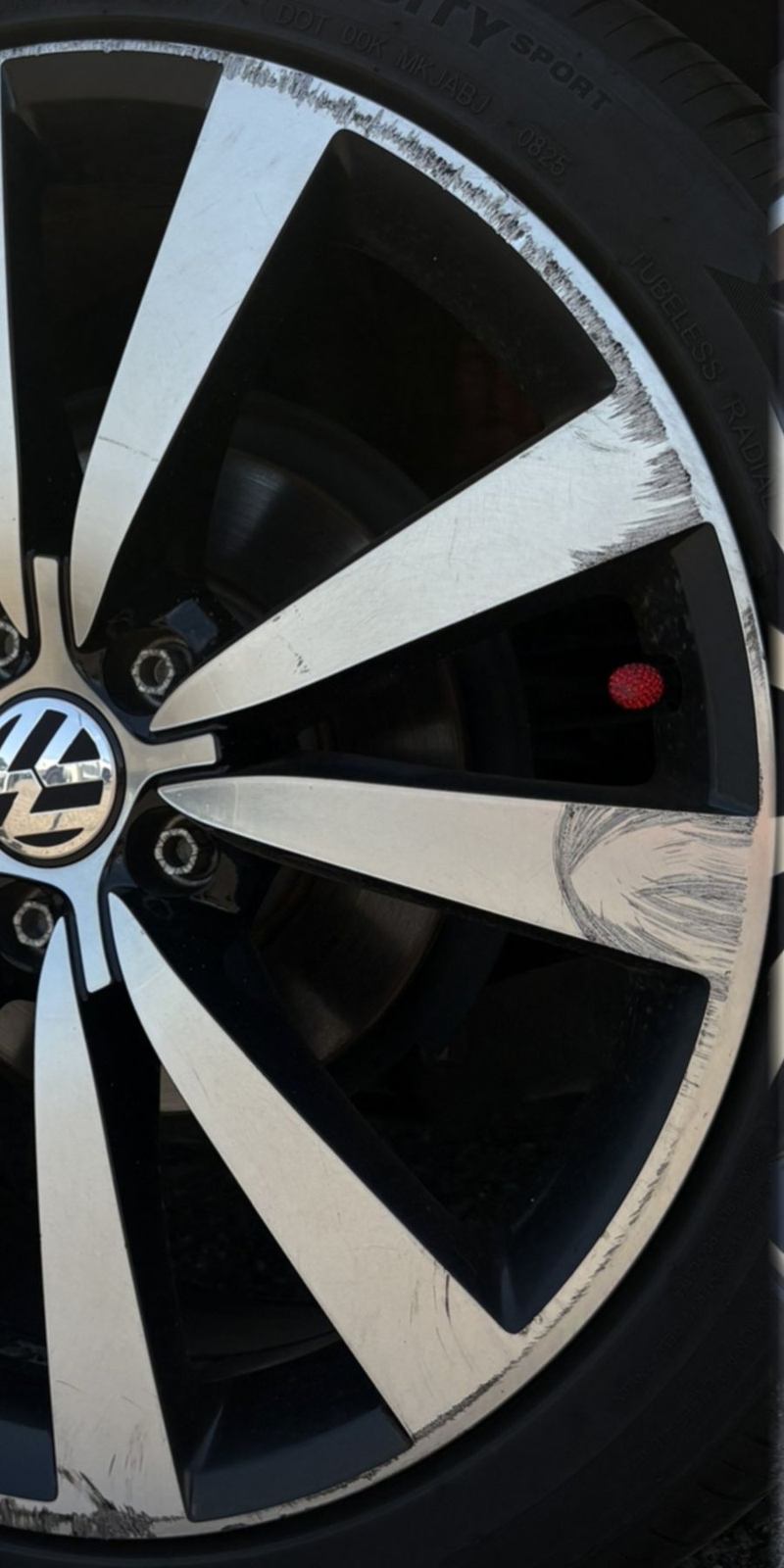 Volkswagen wheel before repair